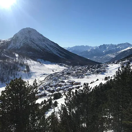 Apartment 6 Pers., Proche Pistes Et Commerce, Parking Prive, Animaux Acceptes - - Fr-1-445-98 Montgenevre