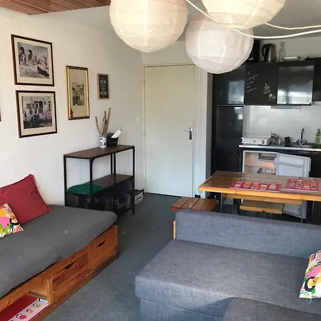 6 Pers., Proche Pistes Et Commerce, Parking Prive, Animaux Acceptes - - Fr-1-445-98 Apartment Montgenevre
